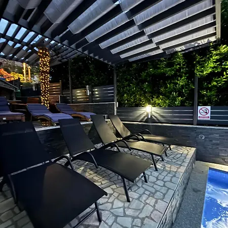 Blazevic, Heated Pool&jacuzzi Apartment Dramalj