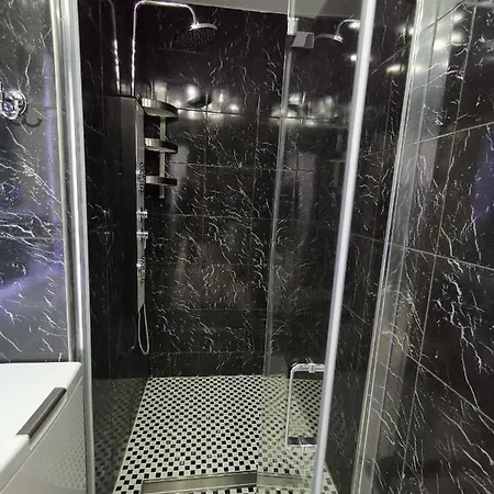 Apartment Blazevic, Heated Pool&jacuzzi *